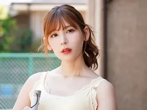 Cô nữ sinh hư hỏng Aria Lee được dạy dỗ bởi một con gà trống