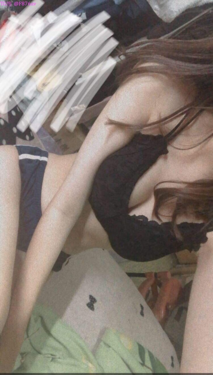 Cô bồ đại gia lừa dối chồng ngủ với quản gia