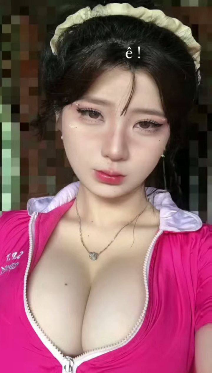 đi mua nhà, gặp phải nữ môi giới háo dâm