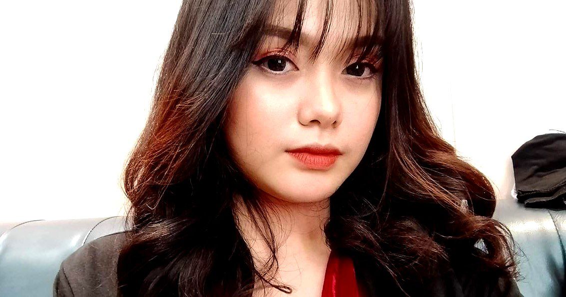 Anh trai về quê sau thời gian dài thấy em kế vẫn lôi thôi ngồi thủ dâm